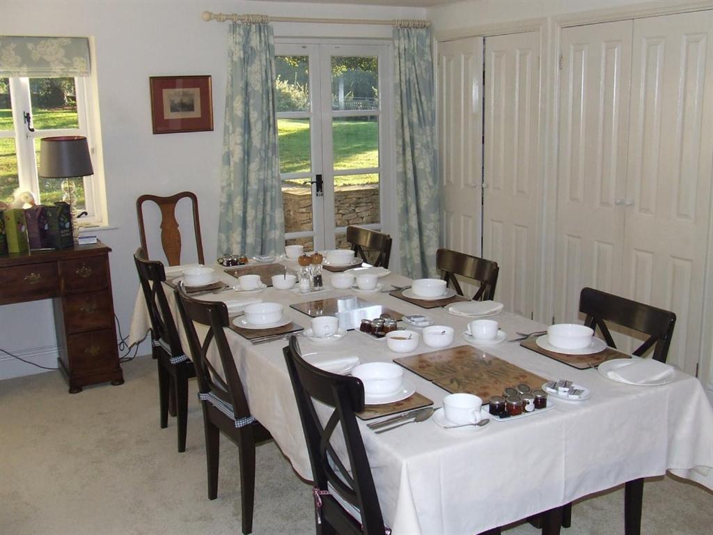 Well Cottage B And B Cirencester Extérieur photo